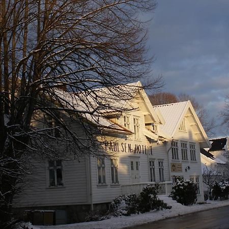 Paulsens Hotel Lyngdal Exterior photo